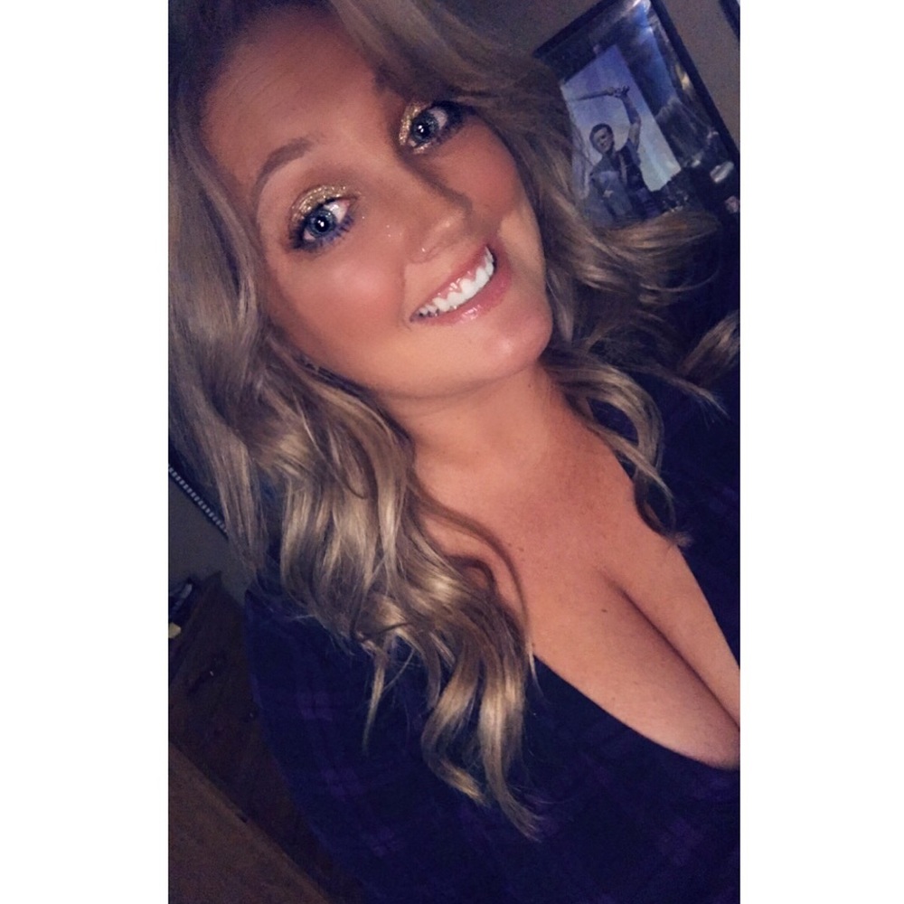 Meet your Posher, Kelsy
